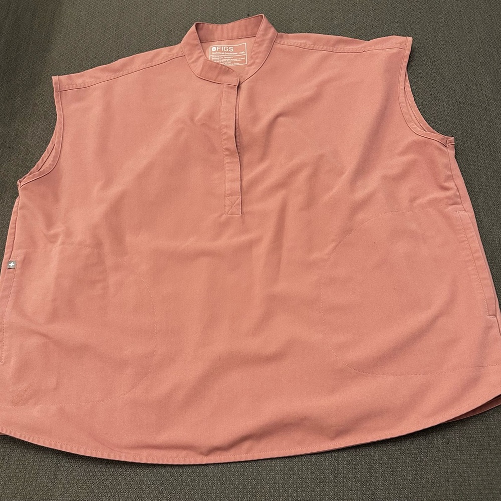 Figs Women's Pink Rafaela Sleeveless scrub Top. XXL